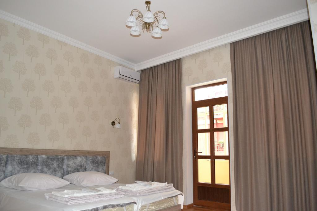 Guest House Rafael Tiflis Exterior foto