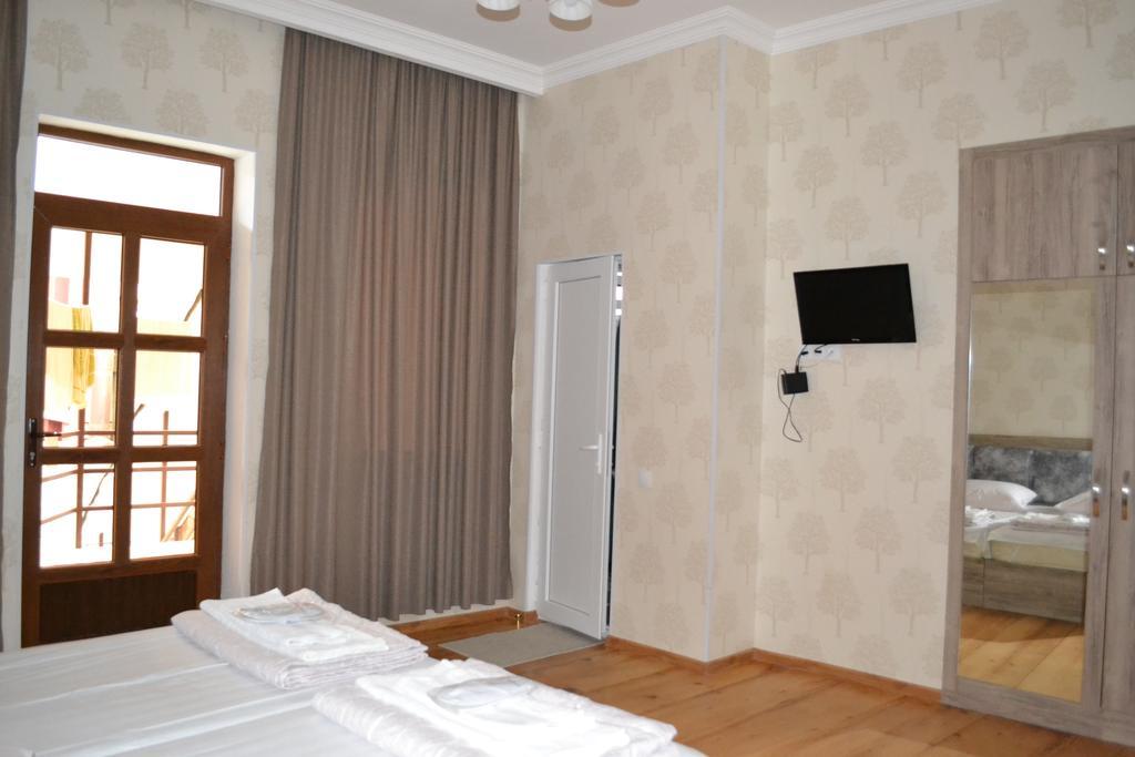 Guest House Rafael Tiflis Exterior foto
